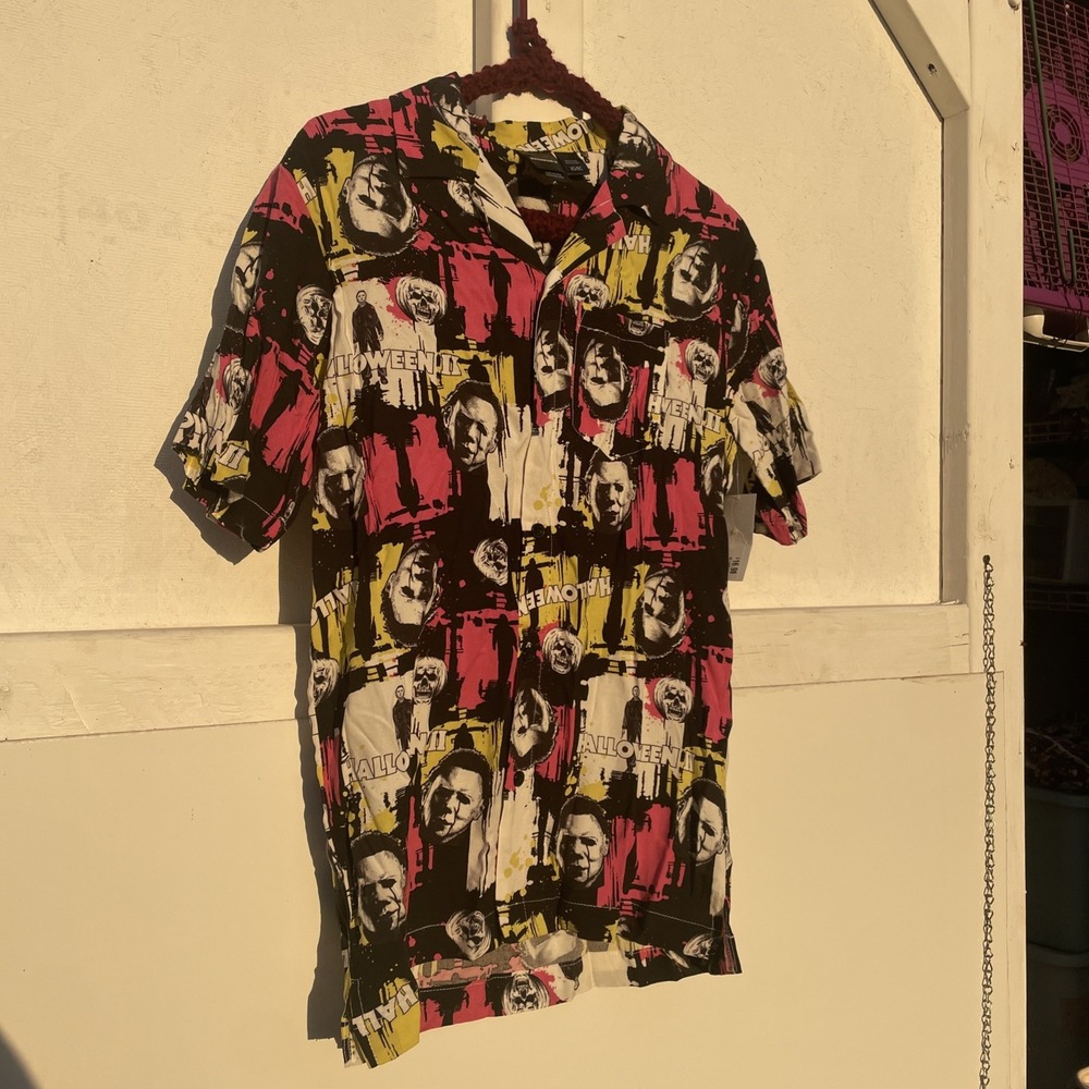 Halloween 2 Michael Myers Mens Button Down Shirt Size Xs Horror Movie